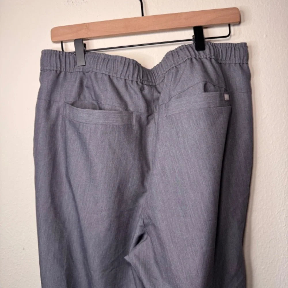 FIGS Tansen Jogger Scrub Pants Men's XL Grey Medical Workwear Comfort
